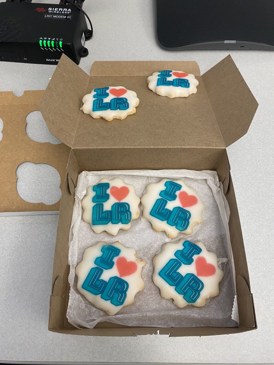 FrankScottJr's tweet photo. Big ups to Community Bakery for selling these “I ❤️ LR” cookies and donating the proceeds to nonprofits supporting our March 31st EF3 Tornado victims! #LRStrong https://t.co/DyOpj4UQV3