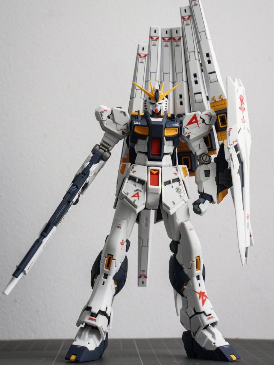 slavechinese's tweet photo. ガンダムファンを募集しま���。😚 https://t.co/oWWQUpZ5XH