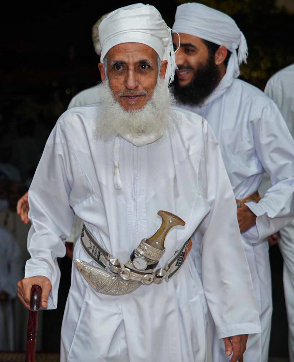 bin_tariqo's tweet photo. حفظ الله سماحة الشيخ أحمد بن حمد الخليلي المفتي العام للسلطنة 
@AhmedHAlKhalili https://t.co/trMIJlpmmY