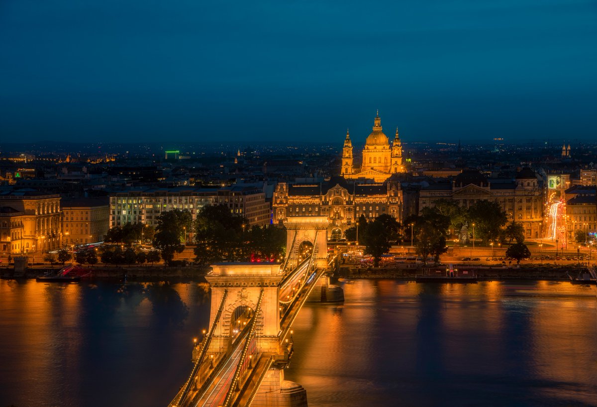 GM 

GOLDEN GATES one of the most beautiful Golden city i visited during my solo backpacking in Europe. I still remember that all started with rain and bad weather but ended with this shot on last day. 

0.033 $ETH ( only 4 left) 

please RT/QT 

opensea.io/assets/ethereu…