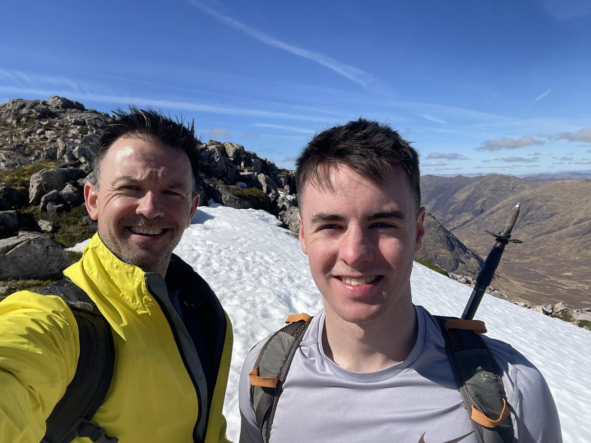 In pretty much exactly 4 weeks time @SLKoppMD will be delivering the Bruce Scott lecture at @RegionalAnaesUK #RAUK23 🤩 ➡️ra-ukmeetings.com 🙋🏻‍♀️In person 💻online Meanwhile a little jaunt up Buachaille Etive Mor in Glencoe today with the sun out 😎🗻