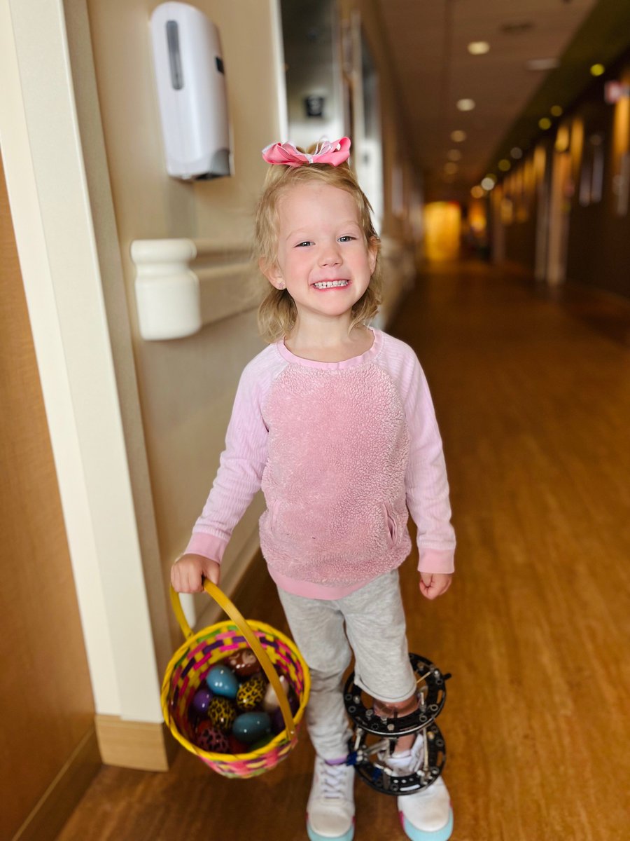 ShrinersStLouis's tweet photo. Blossom is having an egg-cellent day at physical therapy! And she hopes you are too.
https://t.co/y508nMgXDM
#Kids #Hope #LimbLengthDiscrepancy #LegLengthening #Orthopedics #OrthoTwitter
@shrinershosp @shriners https://t.co/jENFnD3Z0c