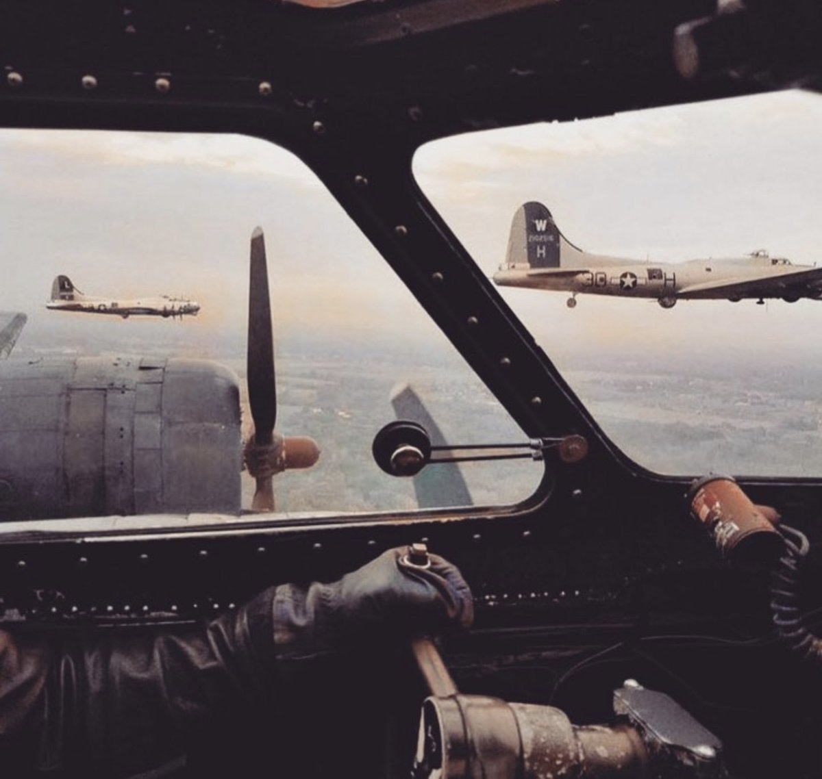 RAF_Luton tweet media