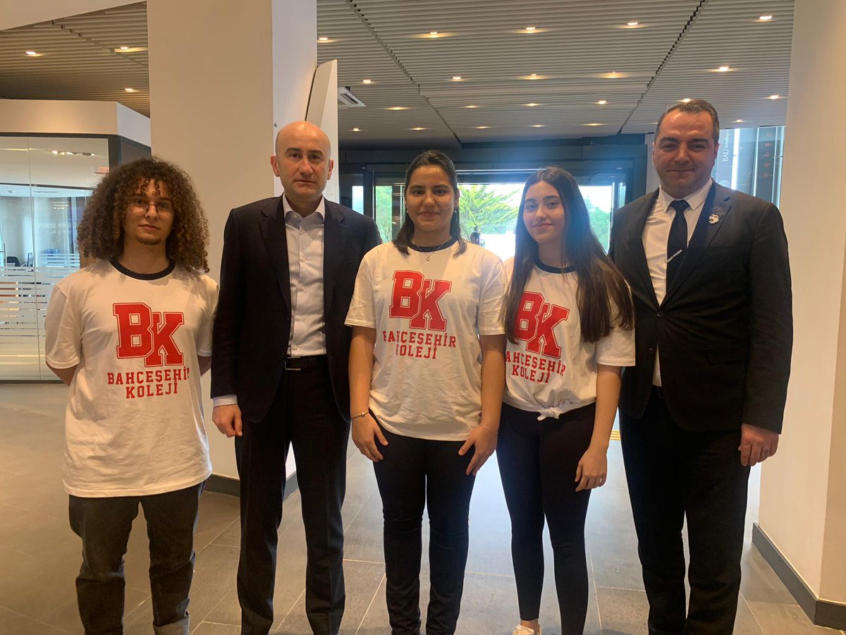 Ohio ,Michigan state,Virginia tech,Arizona state, Clevland state,Rose Hulman, University of Connecticut,University of Maine üniversitelerinden kabul alan öğrencilerimizi İcra Kurulu Başkanımız Sn. Hüseyin Yücel tebrik ederek başarılarının devamı diledi.