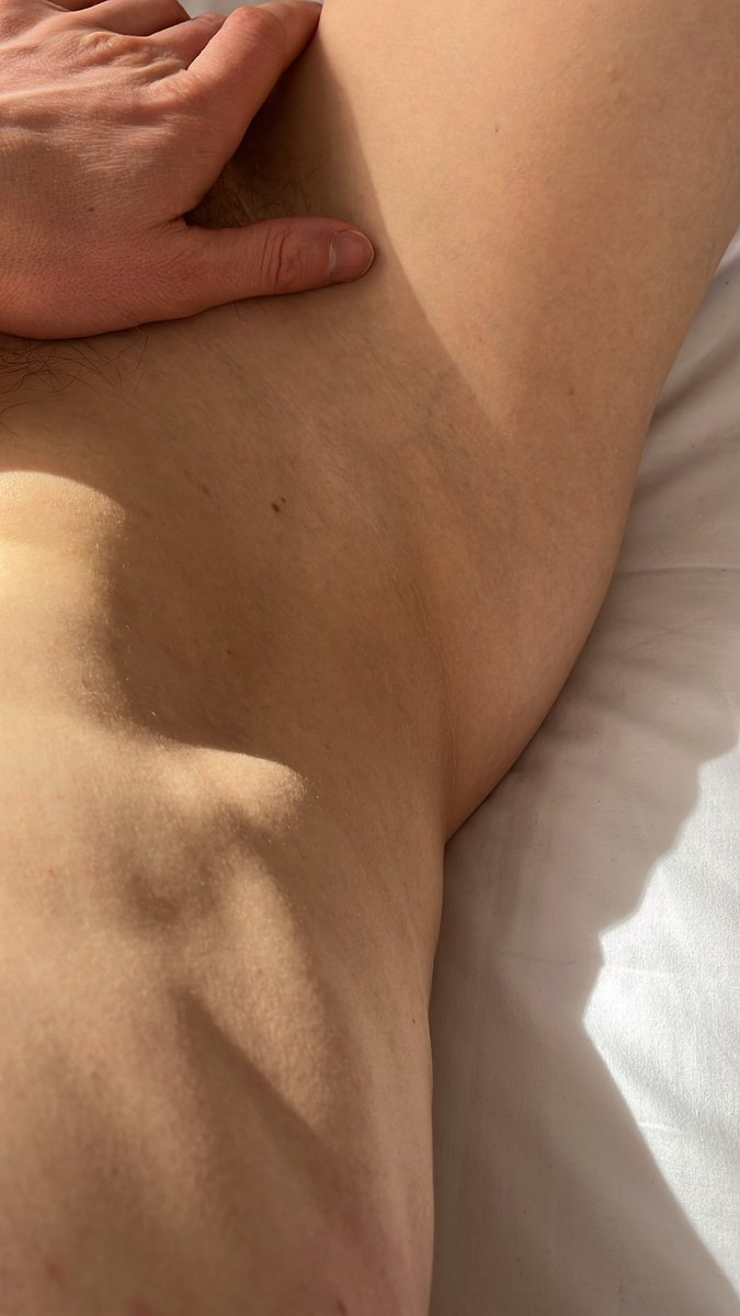 Hyazinth__'s tweet photo. New pinned #nsfwtwt

⏳thirtythree
👥he/his
🤞straight/curious 
⛓️dom/switch
🍰kink
🗣️English, Deutsch https://t.co/s3bhsjrnV7