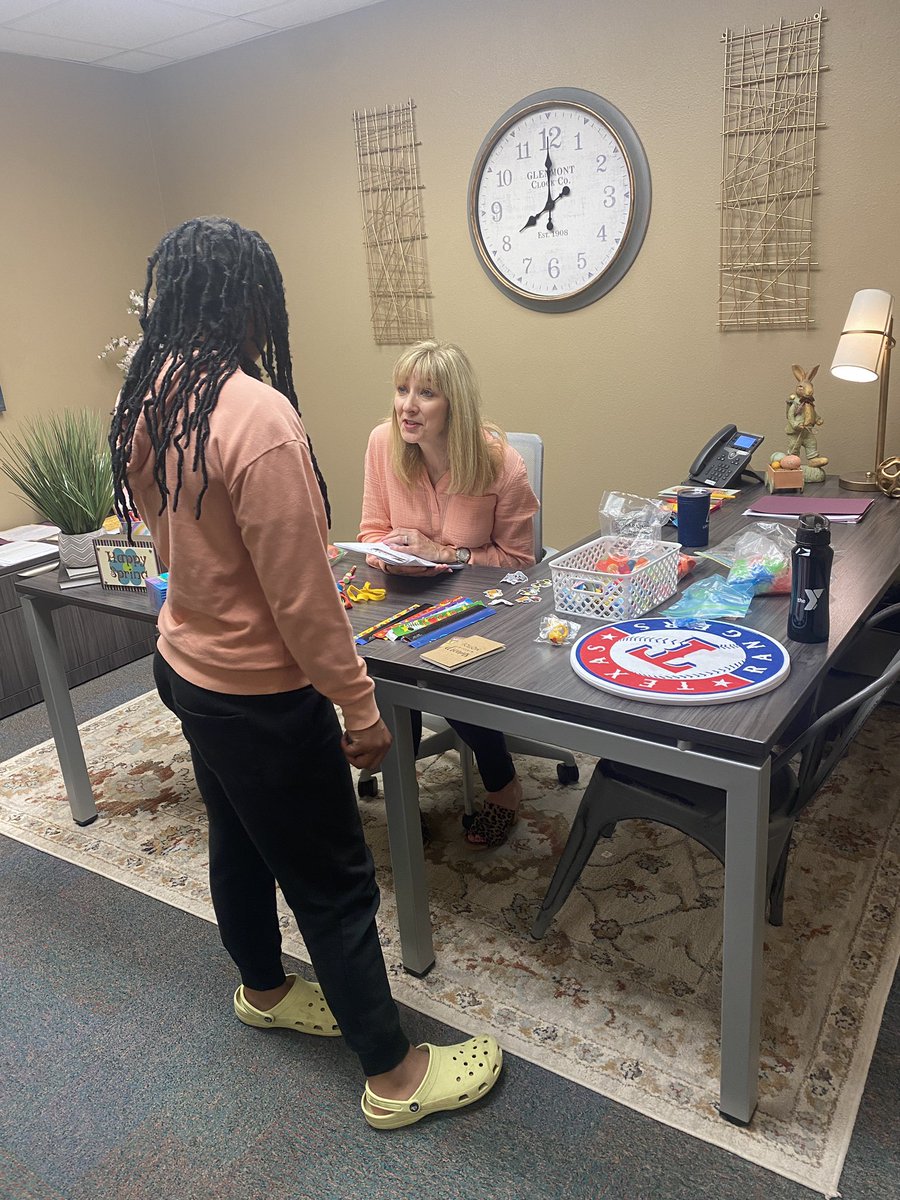 Stacy Hull tweet media