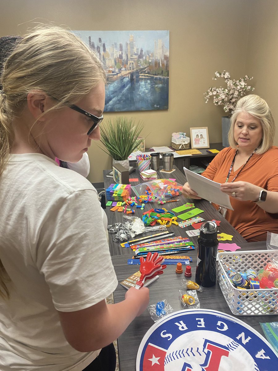 Stacy Hull tweet media