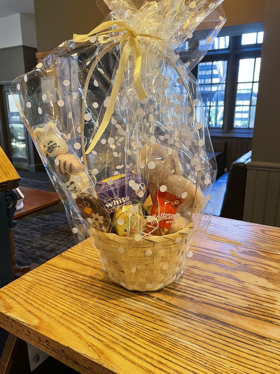 🐣This weekend will have an Easter Raffle🐣

£1 a ticket and all proceeds will go to macmillan💚

#kingsarms #macmillan #easterweekend