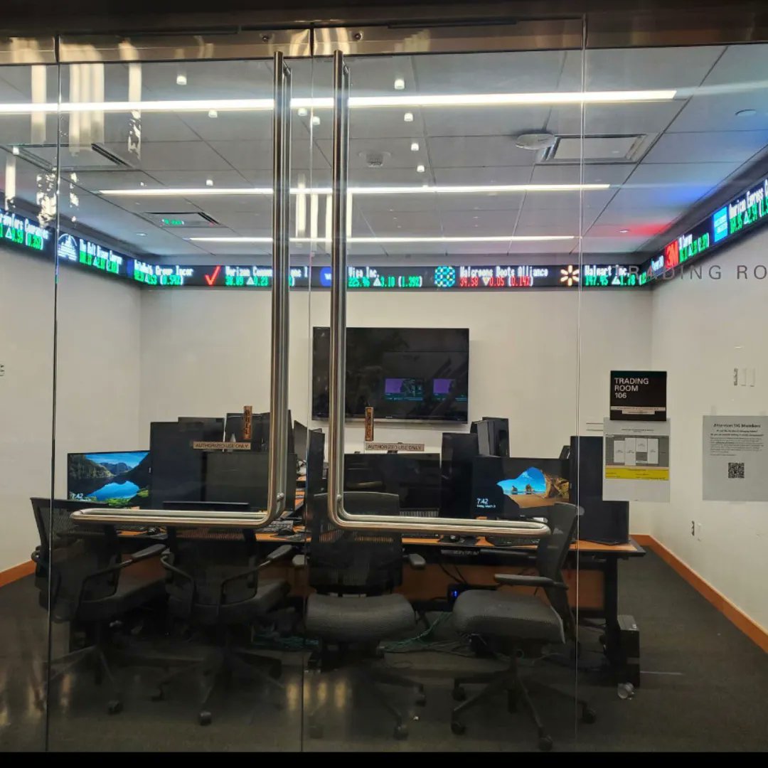risedisplay's tweet image. University of North Texas has added a new LED Rise Display Ticker. Such an incredible additional to the space. Finance labs help engage students by creating a Wall Street atmosphere. 
Contact us today to learn more buff.ly/3m6FFgr 
@UNT 
#StockTicker 
@risedisplay