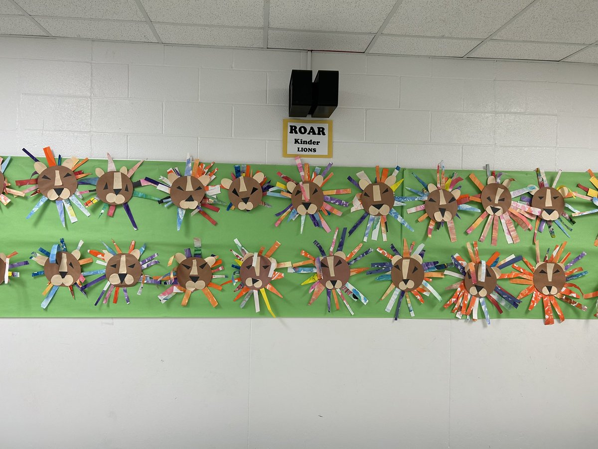 Showcasing the beautiful art work our students have done. Ms. James works hard to decorate our hallways and show off all this Carrollton Elementary talent.