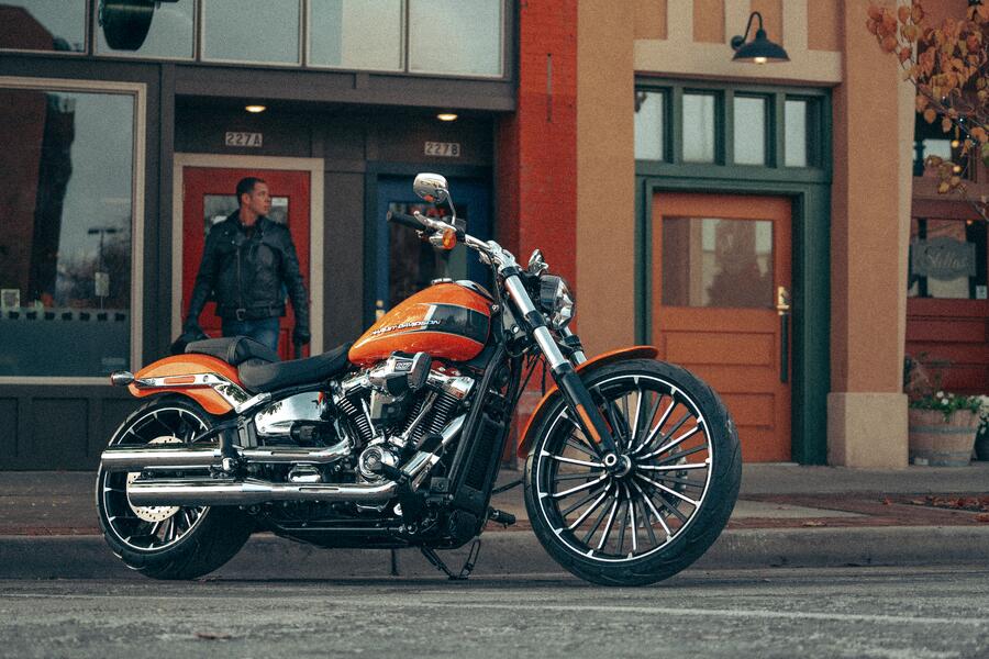 Harley-Davidson: Allez loin, avec du style! 😎 - eepurl.com/ioEooE