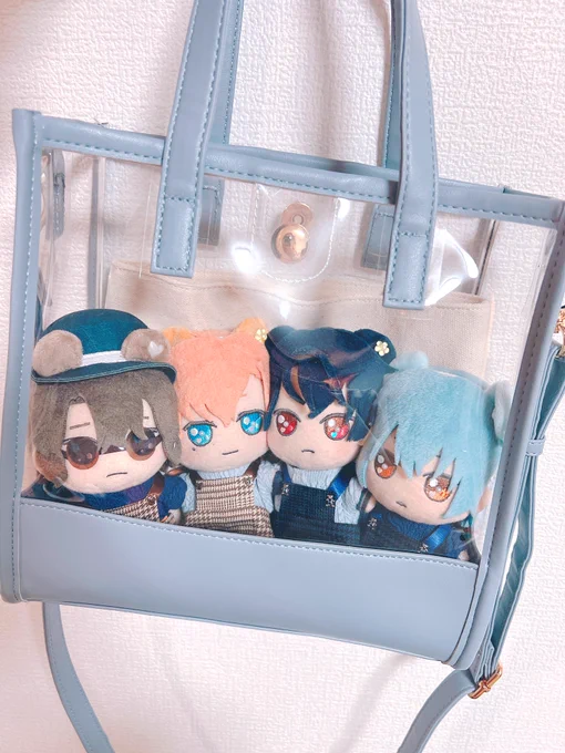 そういえば、めちゃくちゃ無理矢理なら4人入れられたのでご参考までに(?) きらどるなら3ぬいがベストかも 