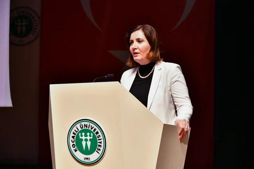 kou92official's tweet photo. Kocaeli Üniversitesi’nde “Ar-Ge Süreçlerinde Küresel Dönüşümler ve Yükseköğretimde Veriye Dayalı Stratejik Yönetim" başlıklı konferans düzenlendi.

🌐https://t.co/e5e8lykGi5

@NuhZaferCanturk https://t.co/MnvOkXtsuE