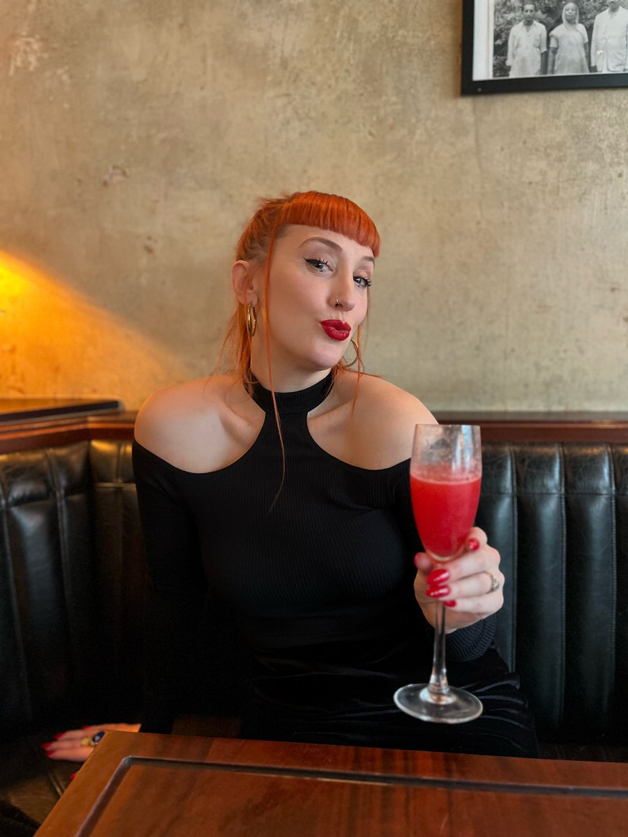 Big birthday yesterday. 😱 I find ageing as an actor scary, the industry is so pressured. But it’s also a privilege to get older and it’s a blessing to be healthy and alive, so I’m counting my lucky stars today xoxoxo