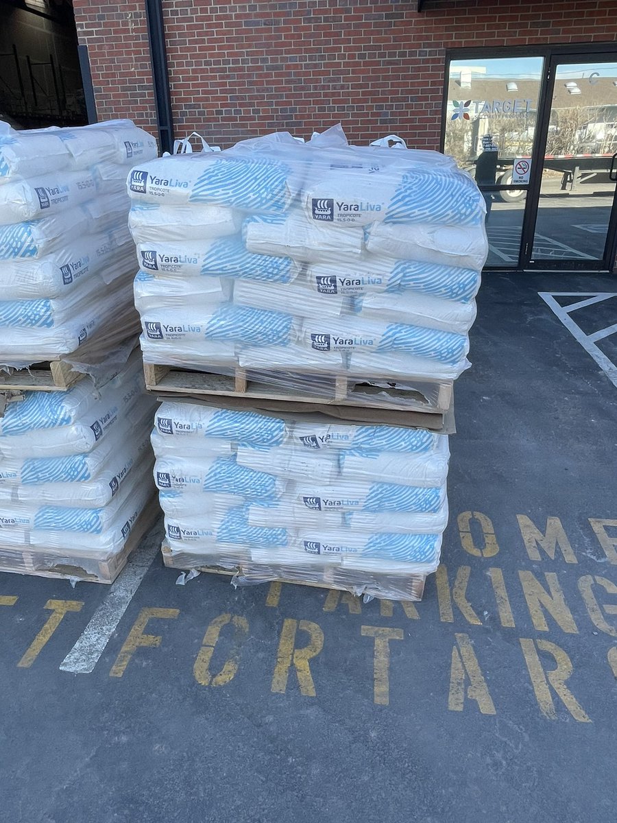 WjHeaslip's tweet photo. Shout out to Target Specialty Products in Denver for repping YARA and Tropicote!
#OptimumTurf https://t.co/XizDnyZOWN