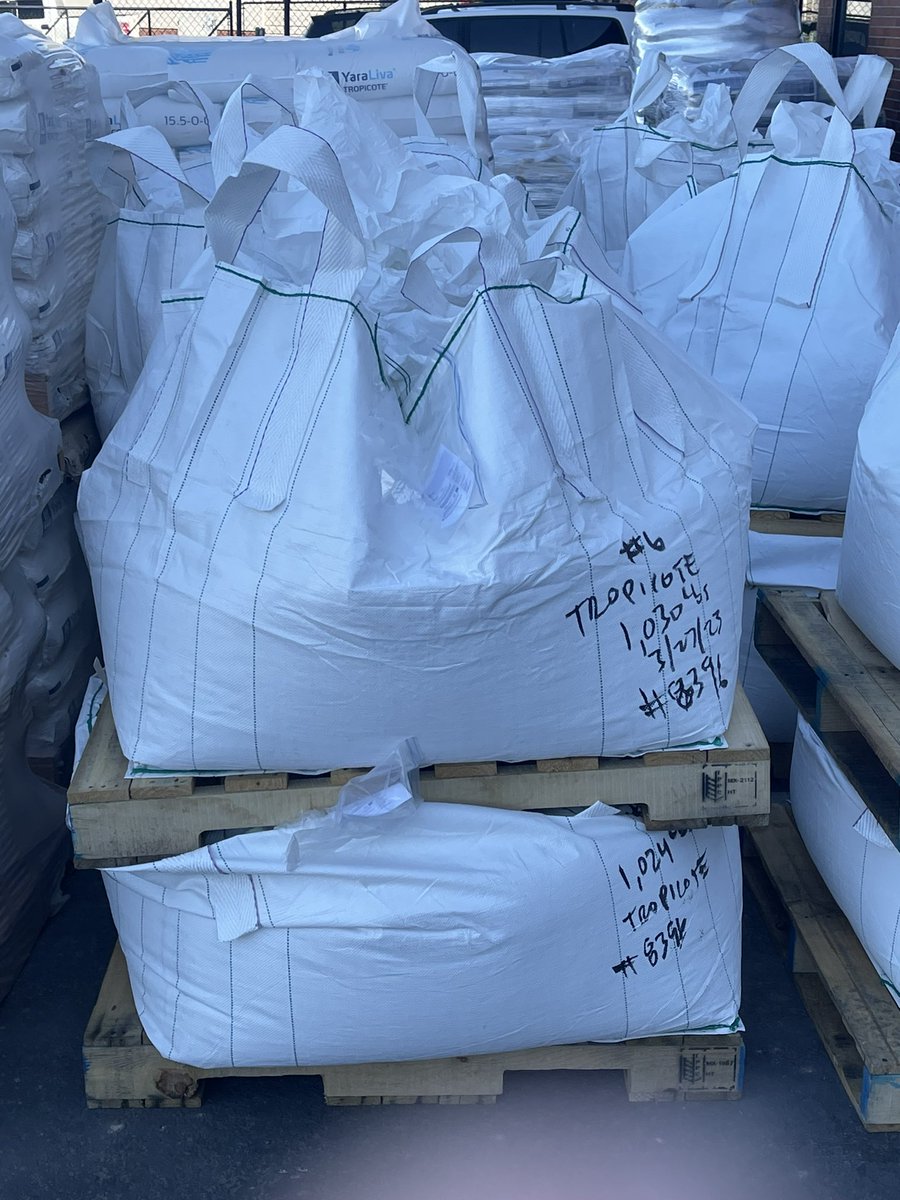 WjHeaslip's tweet photo. Shout out to Target Specialty Products in Denver for repping YARA and Tropicote!
#OptimumTurf https://t.co/XizDnyZOWN
