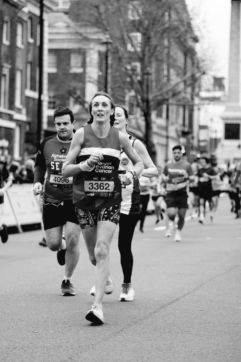 £10, 400 raised for @TargetOvarian
I had a  fabulous weekend at @LLHalf with Team Harwood Run Club. 🏃‍♀️ Thank you to everybody who supported us 🙏 xx
#londonlandmarks #halfmarathon #targetovariancancer #runbuddies #friends #determination #runforwellnessmum