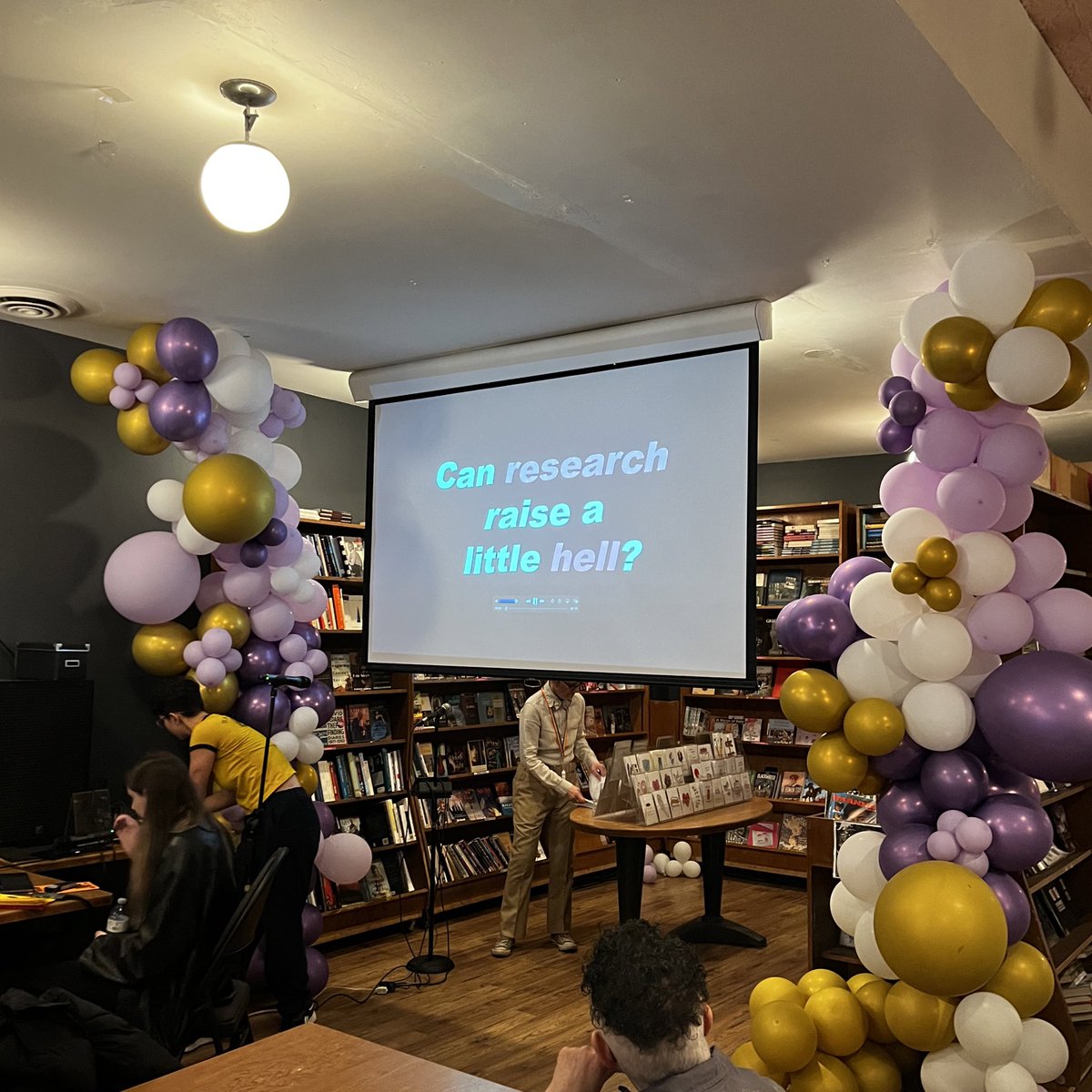 smact_tmu's tweet photo. Thank you everyone who attended our final Laboratory of Feminist Memory last night @GDBooks. While it is bittersweet to say goodbye, we are so incredibly grateful to all the folks who showed up to celebrate the closing of #SMACT https://t.co/rUYa4TycO2