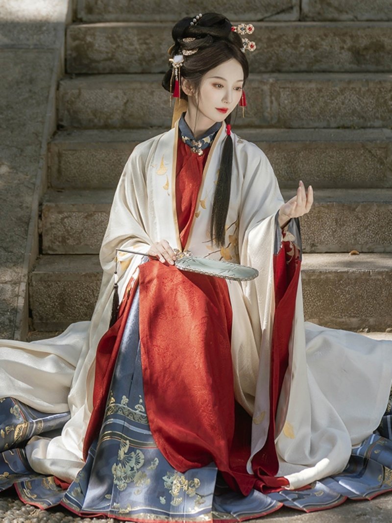 Beautiful_Hanfu's tweet photo. 明制汉服 
Hanfu of Ming Dynasty style 

#ChineseCostume #中国风 #中華風
 #Chinese_style #hanfu_challenge
#汉服 #漢服 #한푸 #hanfu https://t.co/iOkwuIeuGd