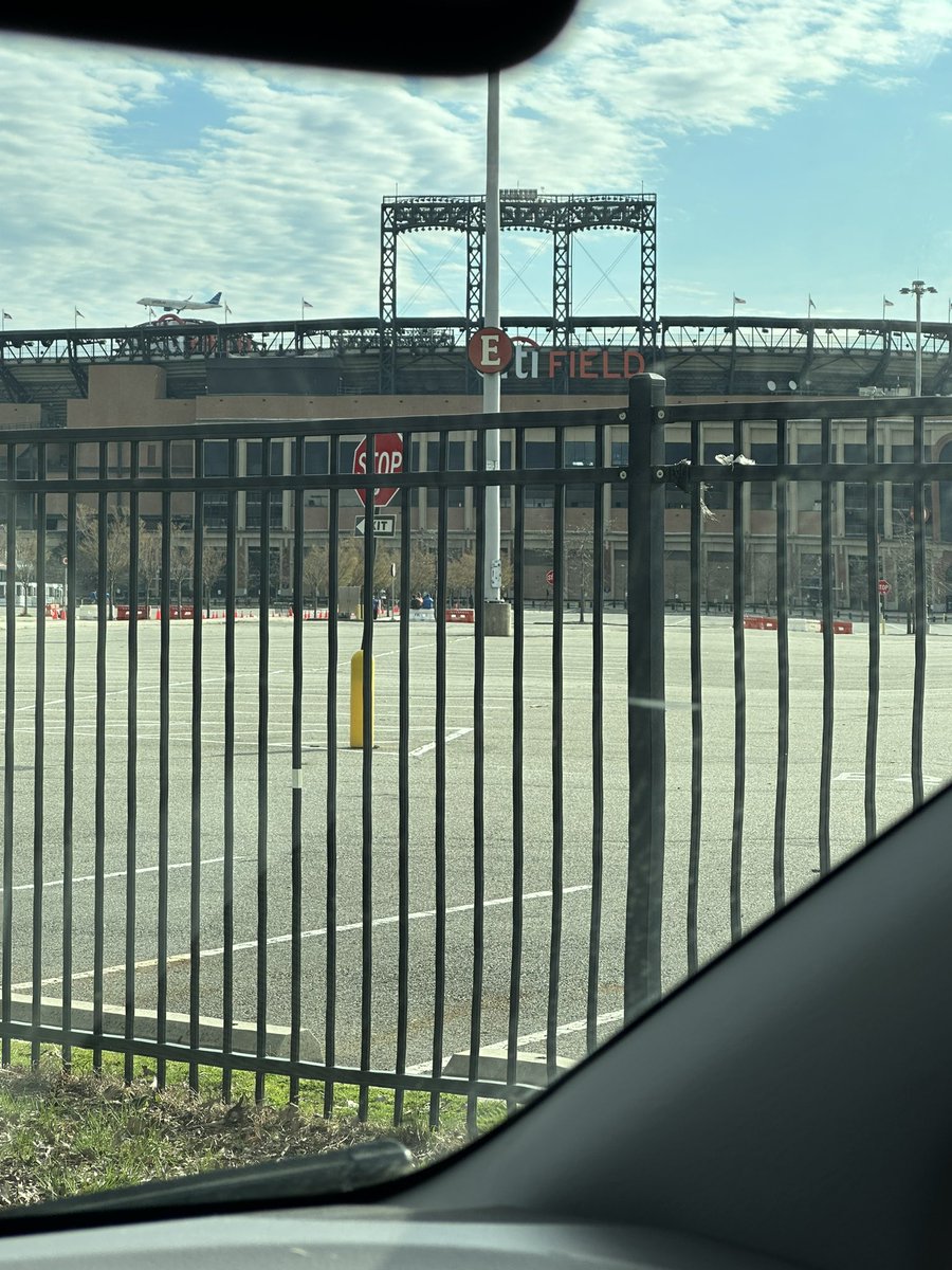 Waiting on the parking lot line. #homeopener2023 #tailgateparty #LFGM #NYMets #Mets @Mets