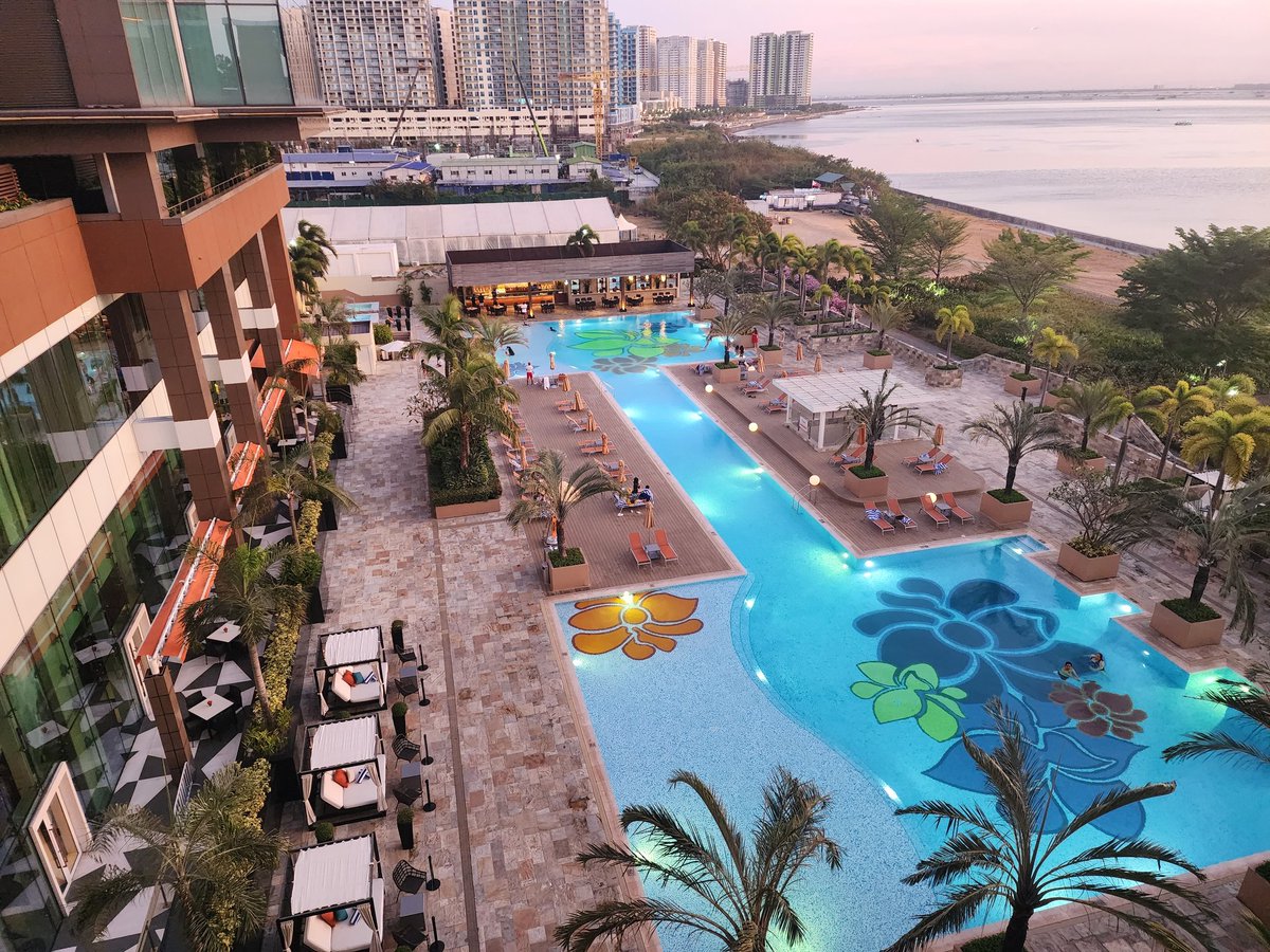 간만에 다녀온 필리핀 솔레어~
수영장도 좋고 뷰도 좋고
또 가고싶다