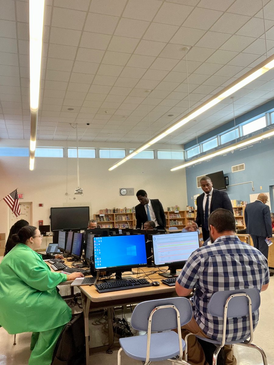 Certification Day: in the bag.
Thank you to all of the local vendors who reserved and attended this round of on-the-spot certifications with our team. Big thanks to @BroadmoorSchool for hosting us. #SouthFLSmallBiz #OpportunityisKnocking #MWBE #SBE #VBE #MicroBE