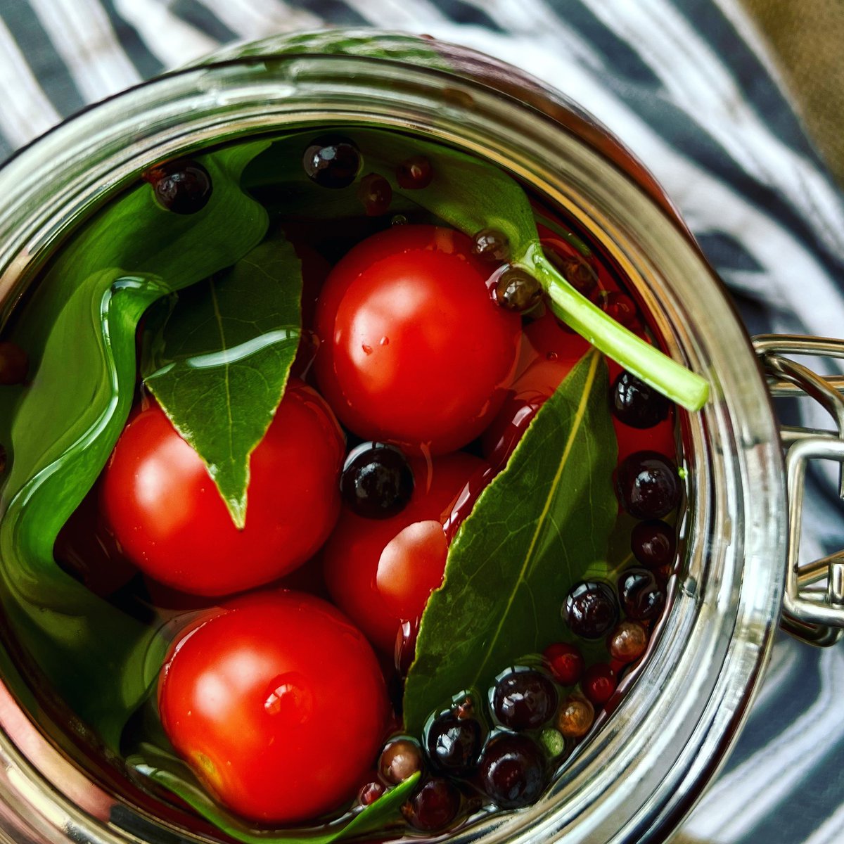 Bára (@barboratde) on Twitter photo Fermented tomatoes with wild garlic in the making!
Recipe by <a href="/Olia_Hercules/">Olia Hercules 🇺🇦🇬🇧</a>
#cookforukraine #standwithukraine Fermented tomatoes with wild garlic in the making!
Recipe by <a href="/Olia_Hercules/">Olia Hercules 🇺🇦🇬🇧</a>
#cookforukraine #standwithukraine