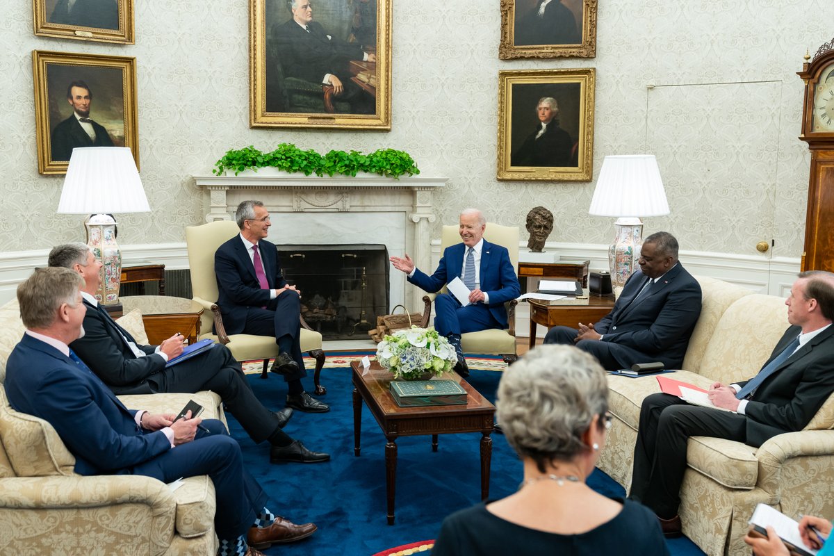 Rasmussen_Poll's tweet photo. 51% of voters disapprove of Joe Biden today:
https://t.co/K0PyR8vsPe

#BIDENAPPROVAL

Sponsored by @mirandadevine and LAPTOP FROM HELL, available here: https://t.co/W196QACiaJ https://t.co/2kezjFqC9n