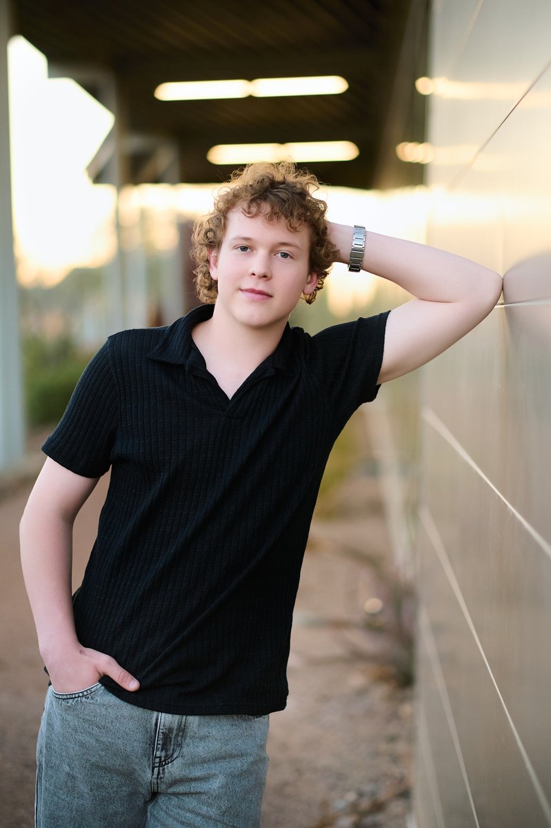 ThePicture_Lady's tweet photo. Exciting times ahead as we capture Daniel's HS Senior Class of 2023 session! He's got big dreams for the future - planning for a sustainable job and creating a brighter tomorrow. sessions! #LHS #SeniorClass2023 #SneakPeek #FutureGoals #Sustainability #SeniorYear #Classof2023 https://t.co/jbqk0N45OY