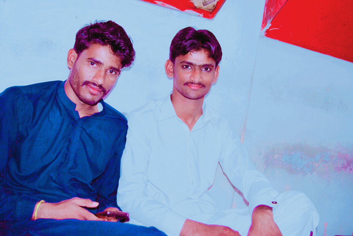 ommi413's tweet photo. my close and nearest friend Lalchand Umarani.... 😇 https://t.co/9k6LFJgd4G