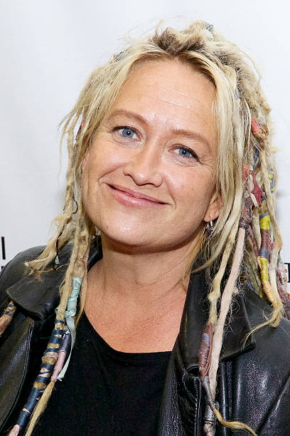 Happy Birthday wishes to Jen Lynch <a href="/Kyle_MacLachlan/">Kyle MacLachlan</a> <a href="/thatjenlynch/">JEN LYNCH</a> <a href="/DAVID_LYNCH/">David Lynch</a> <a href="/sssutherland/">Sabrina Sutherland</a>