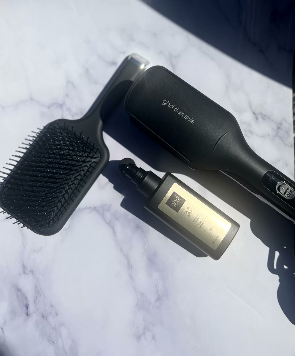 momstylesquad's tweet photo. WHAT ARE THE BENEFITS OF THE GHD STYLING OIL? https://t.co/XdZXIjbohv