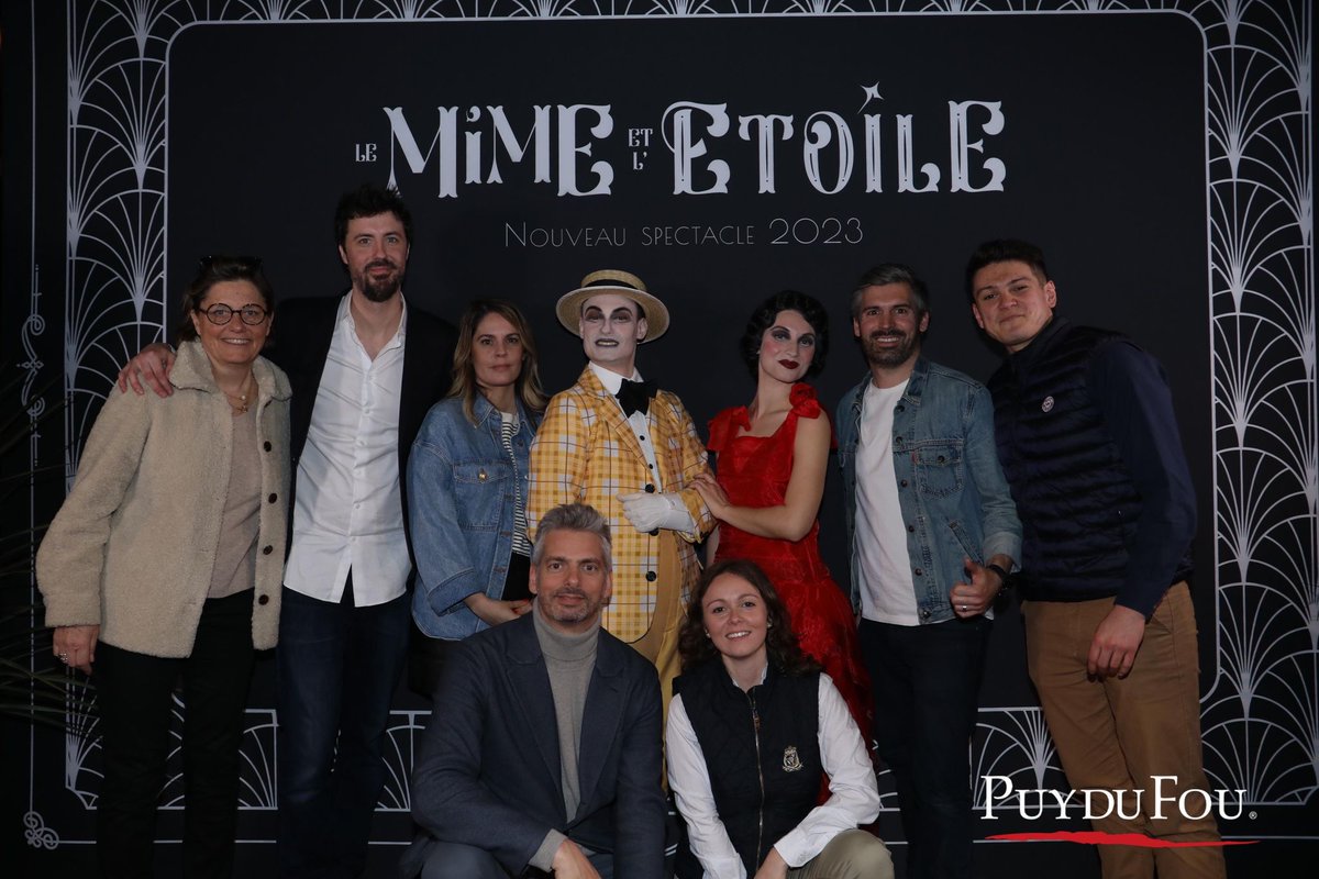 ArenaMediaFr's tweet photo. Un grand Merci @PuyduFou @MarolleauG @OlivierStreb et Justine Bouju pour la découverte du nouveau spectacle le Mime et l'étoile. Nous avons vécu un moment exceptionnel et magique cc @stephguer @flodestang @Raph @cedminet @NicoLeveque @cabanong https://t.co/E1btQdJd2f