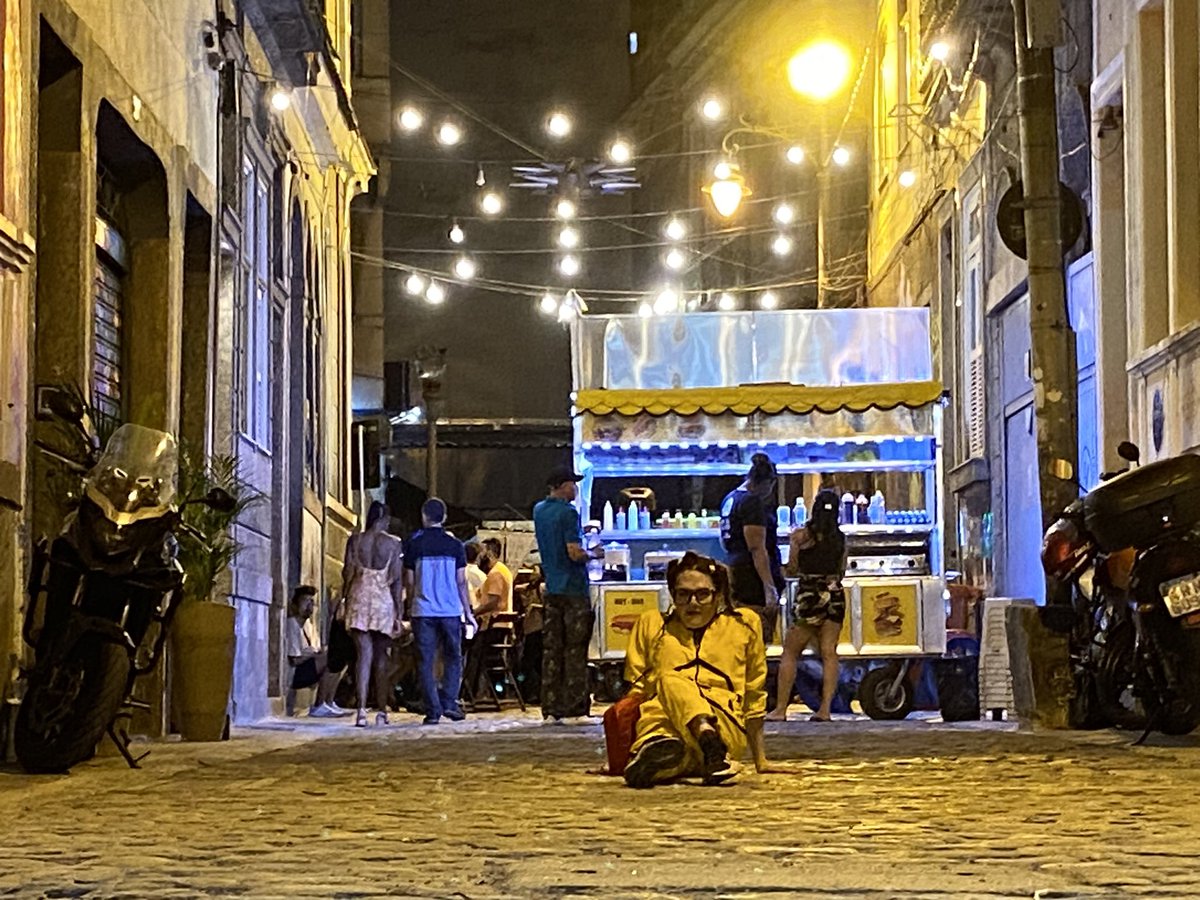 MATIGONZALEZGIL's tweet photo. Brasil la la la la la la la Brasil baile do favela beco do rato #Copacabana #Riodejaneiro #copacabanatrans #copacabanalgbt #riodejainerotrans #riodejaneirolgbt #transamorous https://t.co/qg4dKwvJKx