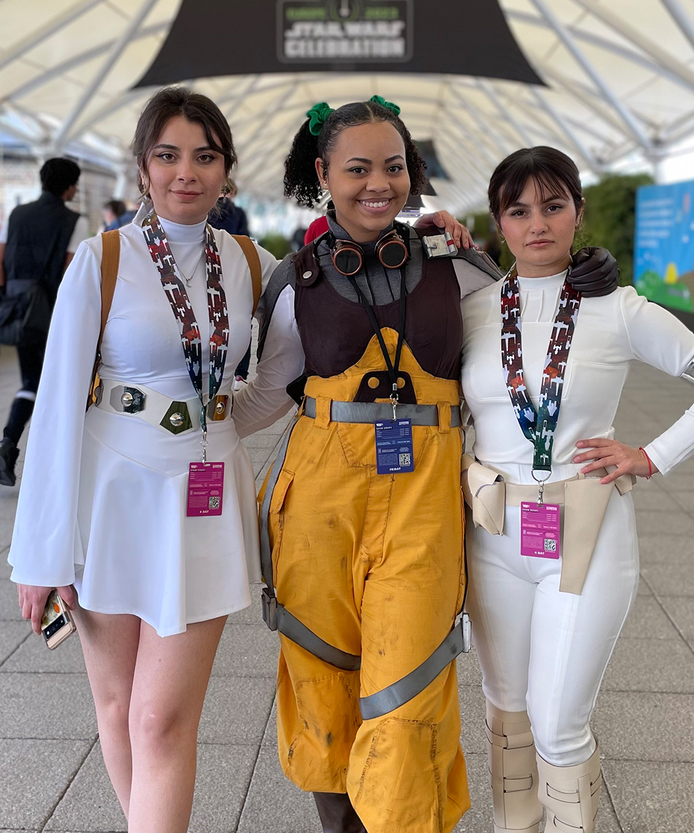 SW_Celebration's tweet photo. We're all one big, happy, Star Wars family 🥰

Join us, Monday tickets are available: https://t.co/8ibm1fWtHk https://t.co/ynvTti8BFs