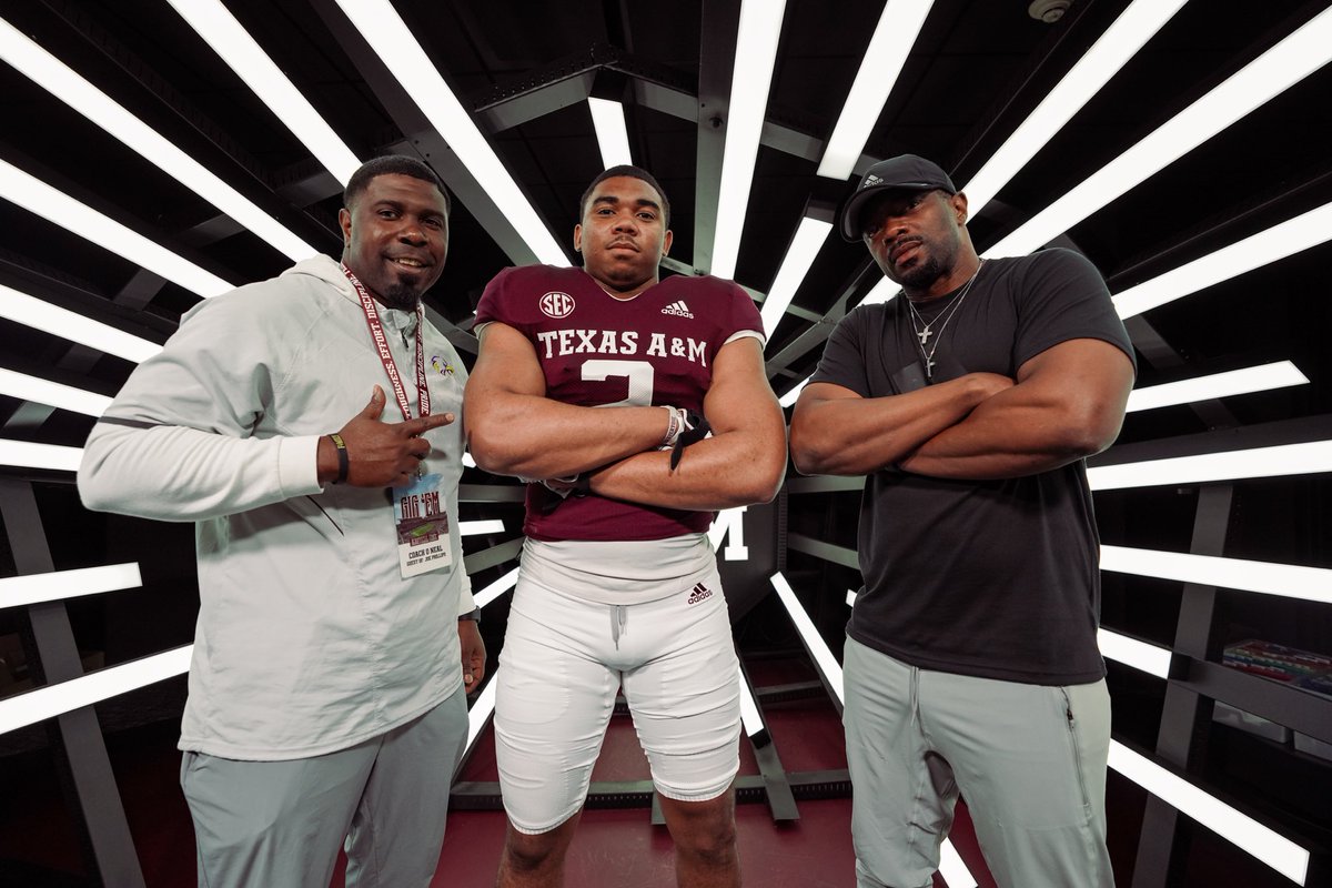 D1joe22's tweet photo. Have a great time with the Aggies really a different atmosphere @CraigDameyune @Coach_TPrice @AggieFootball @TAMU @aggies https://t.co/Hq3Mc2FQEO