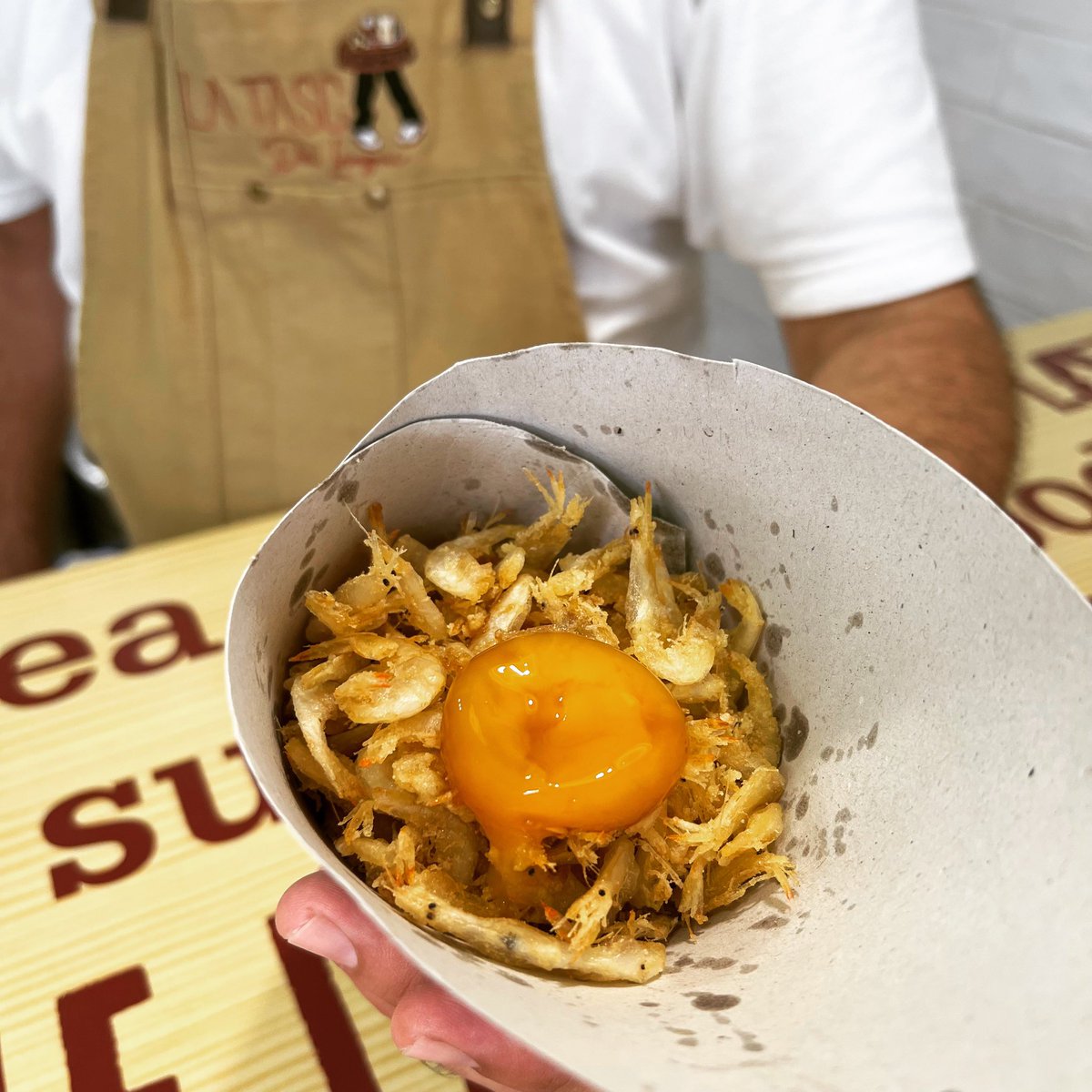 LA TASCA DEL LANGUI
📍C/Nueva24 San Pedro Alcantara 
PRUEBA NUESTRAS CARTUCHO DE GAMBAS CRISTAL CON YEMA MACERADA EN SOJA Y PALO CORTAO 👅