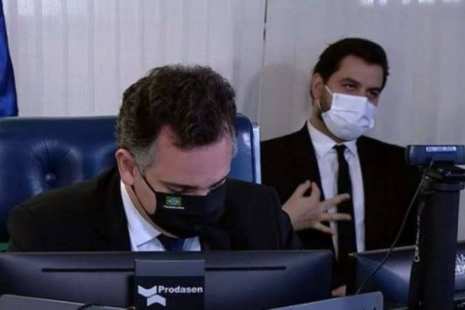 “Terrível o Janones ligar o bolsonarismo ao nazismo” 

O bolsonarismo: