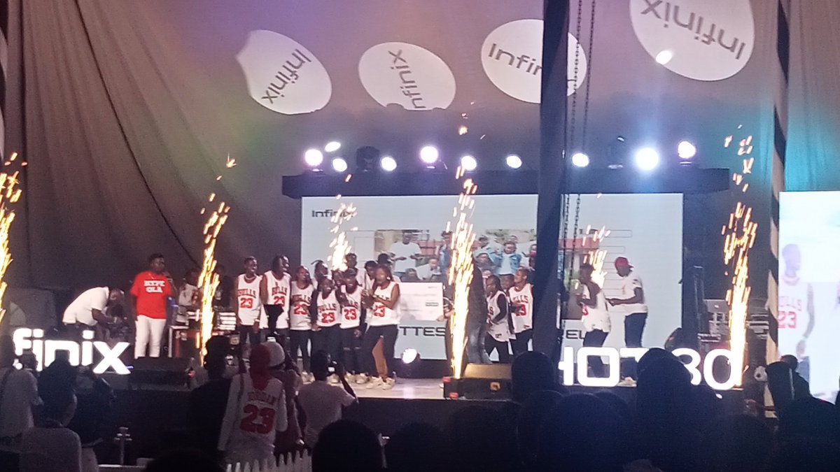 Babjih2's tweet photo. The clusters winners of the #MuHOAT dance challenge #TheHottest30 https://t.co/ZegPBdvlkA