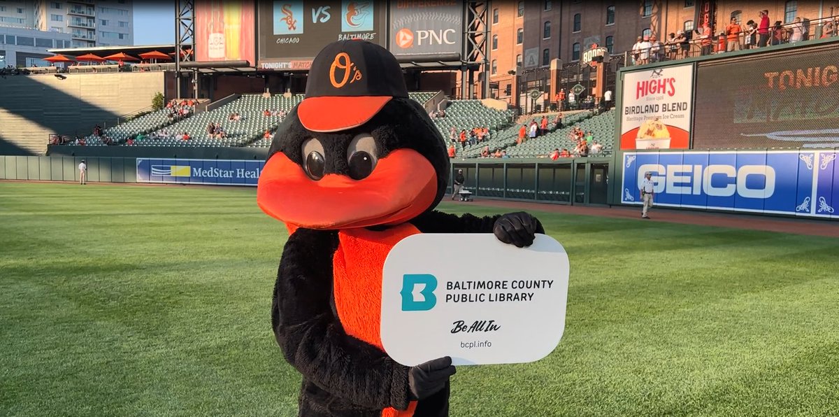 bcplinfo's tweet image. Happy Opening Day @Orioles 🧡🖤

#Birdland #GoOs #openingday #CamdenYards #orangeandblack #Library #librarylove