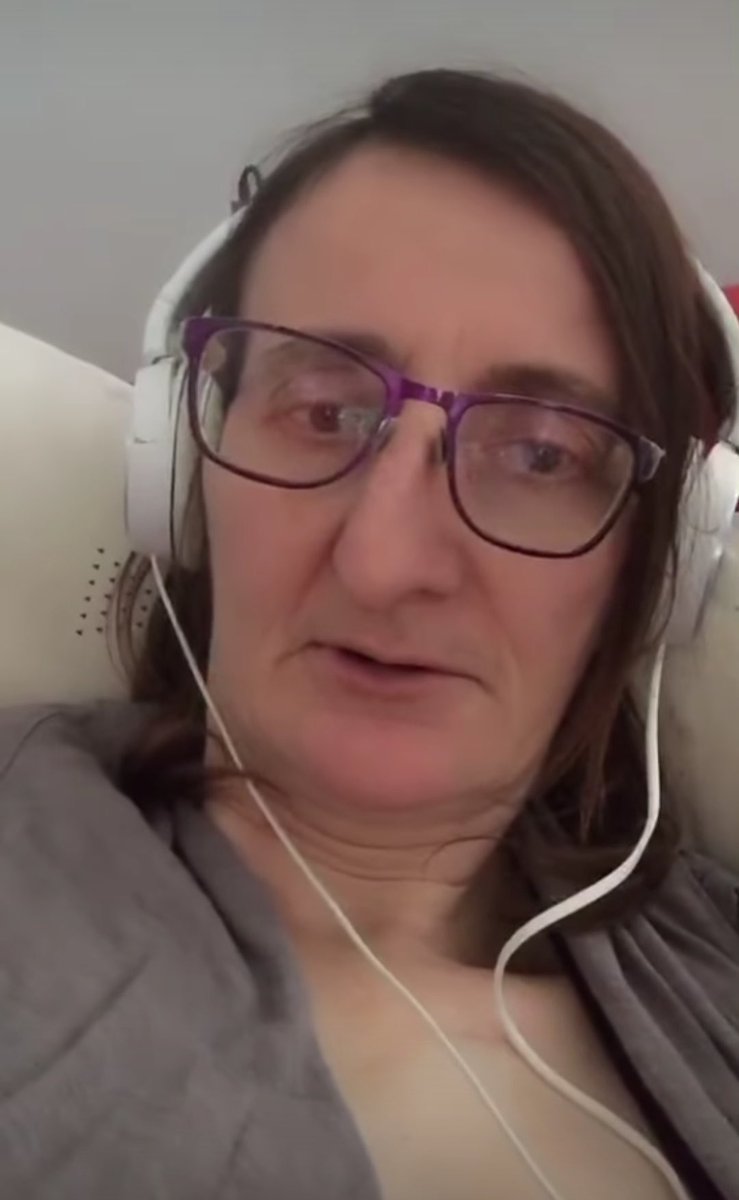 🚨 ALERTE DISPARITION 🚨
L’animateur de l’émission ZEN est porté disparu depuis plus de 48h, son collègue Grimkujow est très inquiet. Voilà la dernière photo de lui avant sa disparition, merci de la faire circuler pour aider à le retrouver 🙏