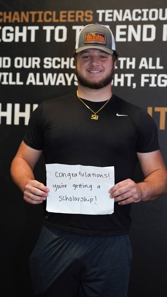 CoastalFootball's tweet photo. A Good Friday indeed‼️ 
Congratulations @tpjohnson58 on your scholarship🤩
#FAM1LY | #TEALNATION | #BALLATTHEBEACH https://t.co/0IcfWI0w0I