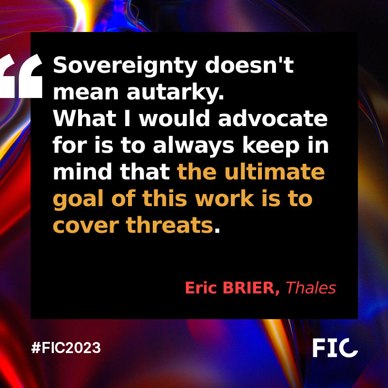 "This war is ongoing even after it stops on the ground. We need to share experience between us, to provide more security to our government and our people." Les mots d'ouverture <a href="/Yegor_au/">Yegor Aushev</a> lors de la table ronde avec <a href="/SebGarnault/">Sébastien Garnault</a>, Peter Sund et Eric BRIER.