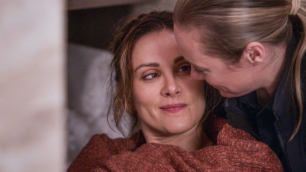 queenspampinato's tweet photo. Can we talk about the way Carina looks at Maya ? She's so in love 🥺 https://t.co/HwXHkGPGCn