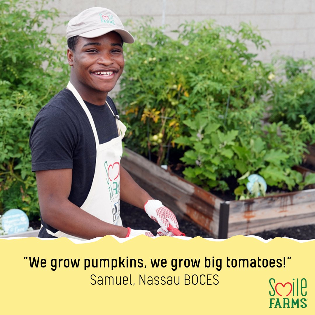 Happy #FARMERFRIDAY everyone!  🚜 🌶️ Samuel shared a little about what he grows @RosemaryKennedySchool. 🍅 #SmileFarms