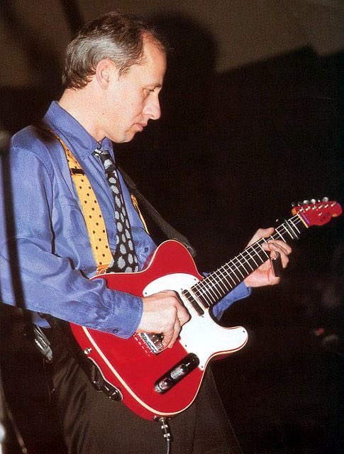 DireStraits77's tweet photo. #MarkKnopfler 🎸 https://t.co/8vEUXRwBG4