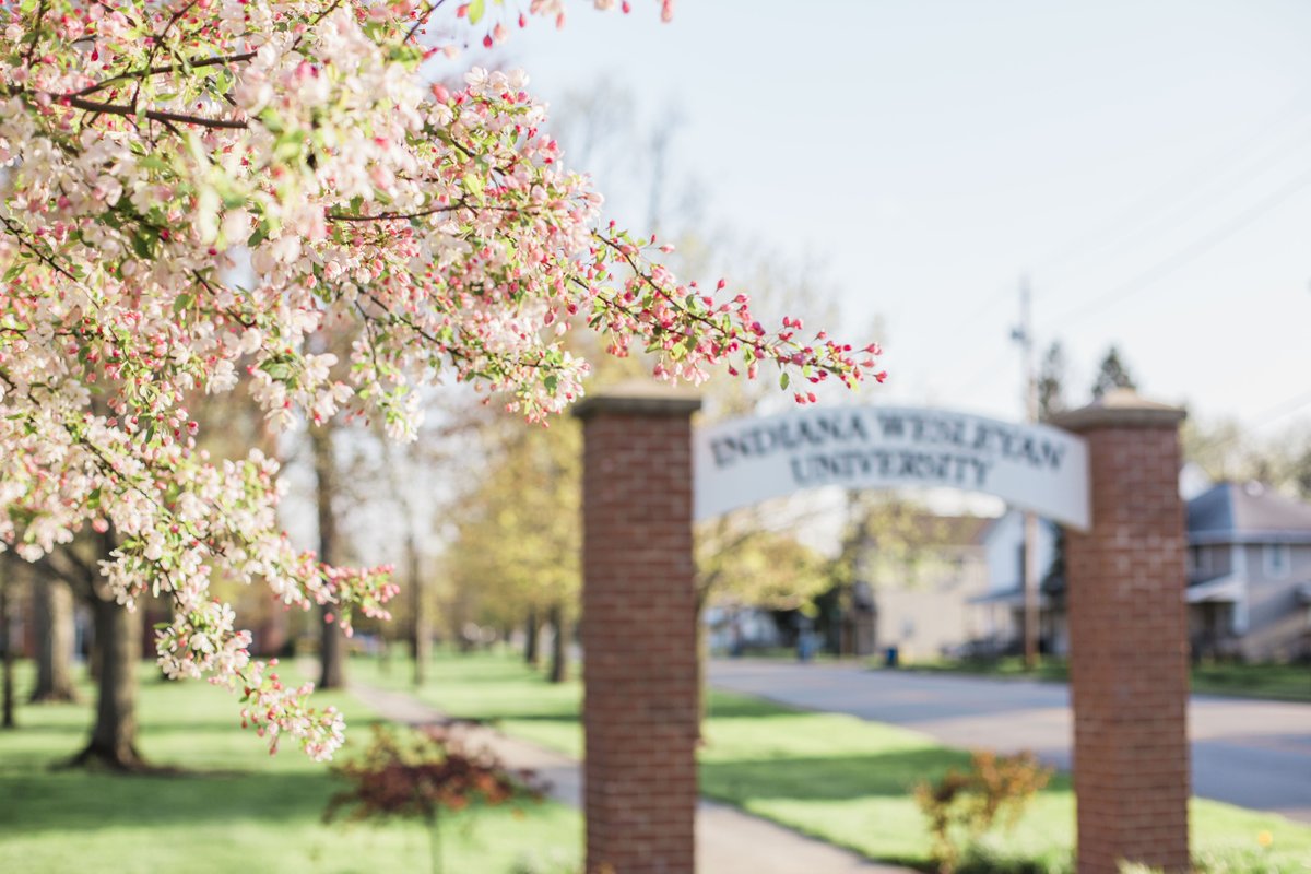 IndWes's tweet image. This Good Friday we recognize Jesus' sacrifice as we wait, with hopeful anticipation, for what Sunday brings 💒

"For God so loved the world, that he gave his only Son, that whoever believes in him should not perish but have eternal life." - John 3:16