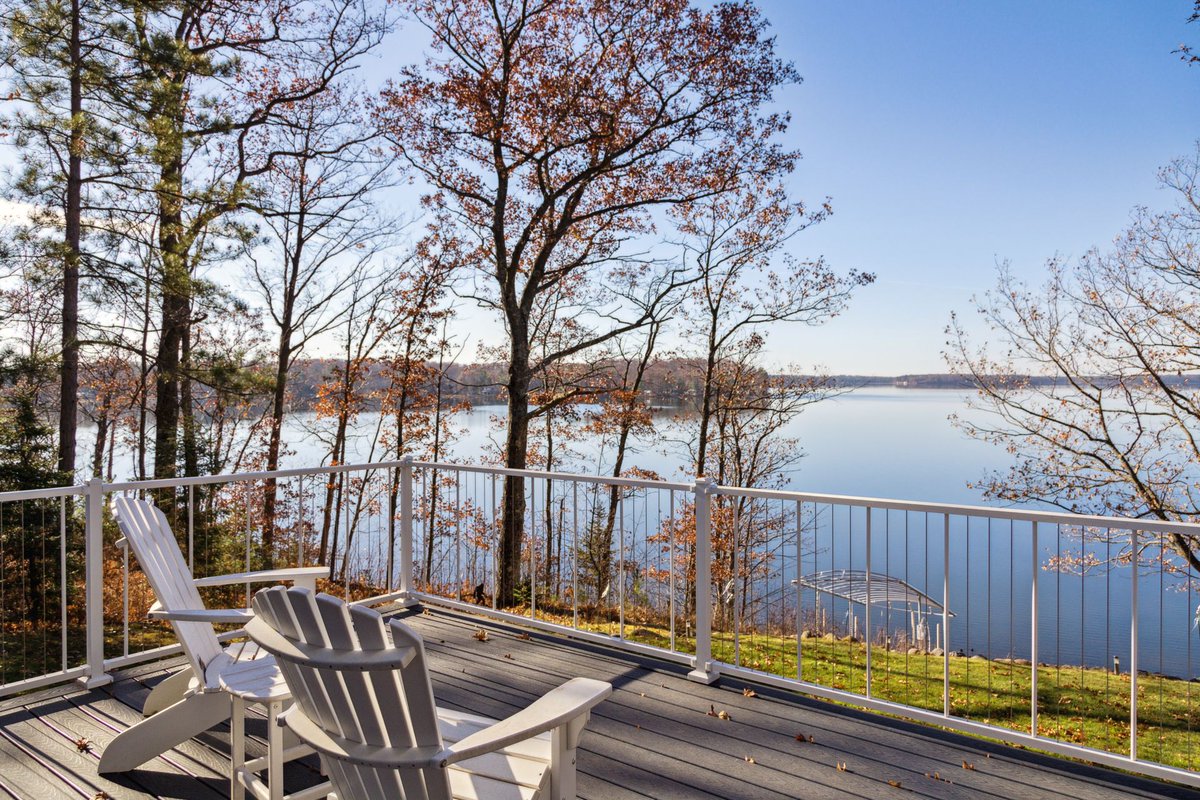 StayNorthern's tweet photo. Looking for a summer getaway for a discount? Rent a cabin in beautiful Wisconsin and use our 10% OFF DISCOUNT CODE "SPRING"! We have a cabin for every budget. Book now and make unforgettable summer memories! #CabinRental #Wisconsin #StayNorthern
https://t.co/gePdlJf4Dm https://t.co/NnQAwbiqCM