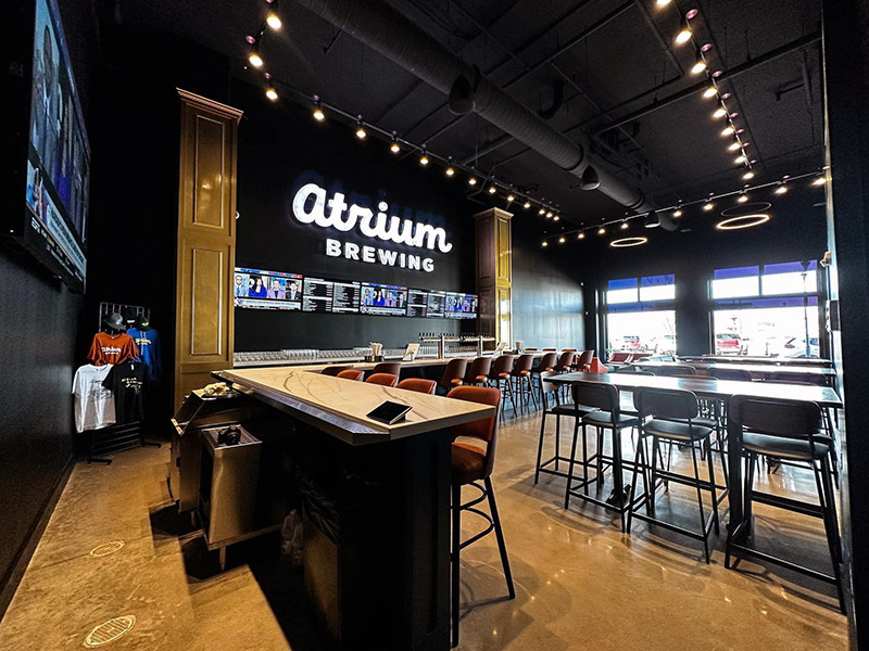 NortonCommonsKy's tweet photo. Atrium Brewing is now open in Norton Commons and they’re the perfect place to celebrate #NationalBeerDay. Come grab a pint today! #NortonCommonsLife https://t.co/4ymkUH25Mb