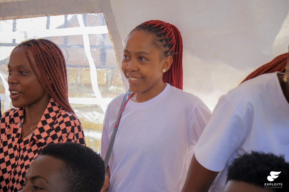 YouthofExploits's tweet photo. In all things, the bible says enjoy your youth wisely. Come let's enjoy our youth in Jesus Christ with Exploits Fellowship.
#ExploitsFellowship
#YouthofExploits
#MegaBurst https://t.co/ntsnUU1RfM